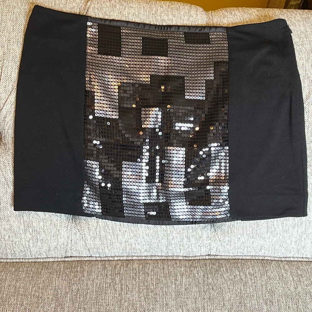 Black & Silver Sofia Vergara sequined mini skirt size 12